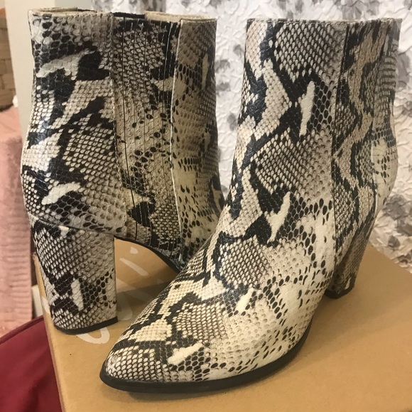 seychelles snakeskin booties